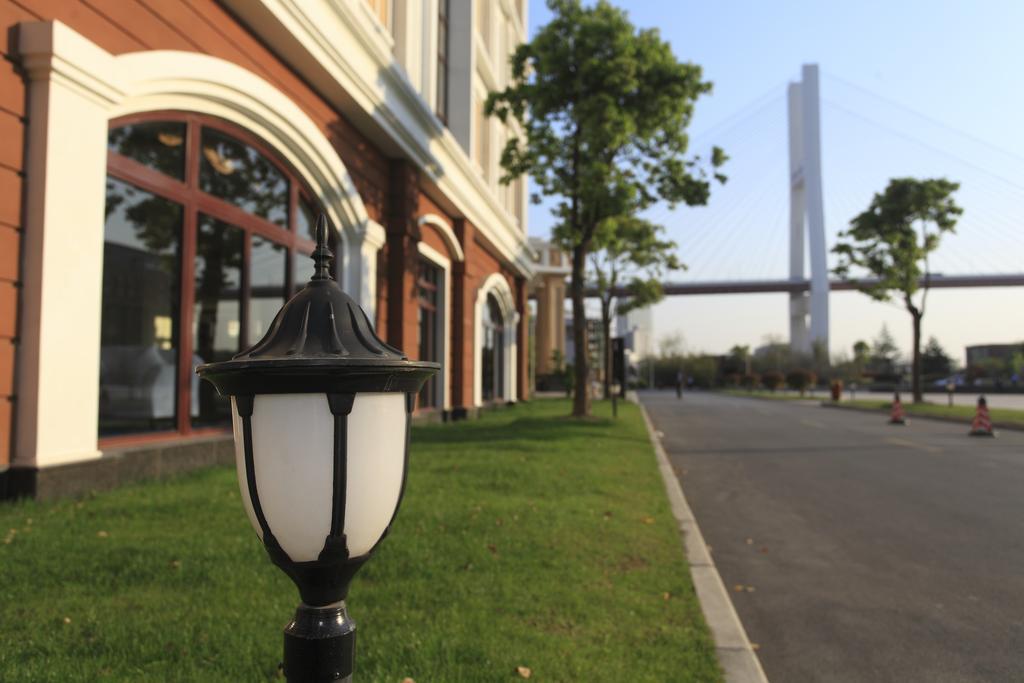 Shanghai Eiffelton Hotel Exterior photo